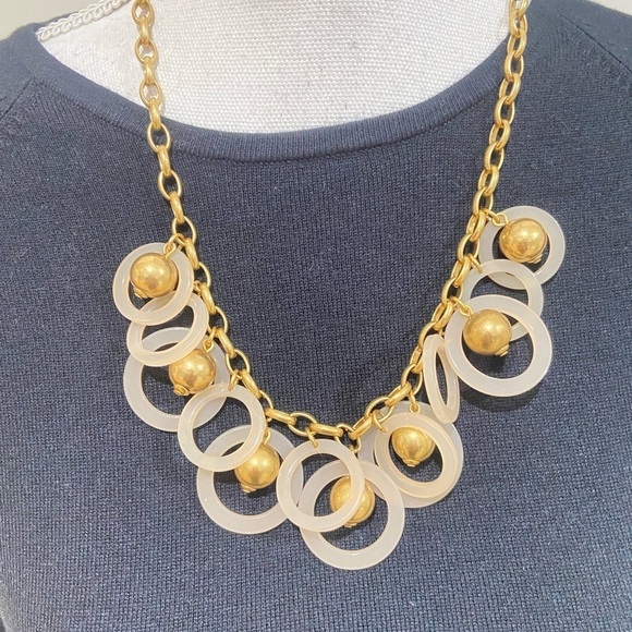 J crew marked gold tone chunky chain & ball bead lucite blush circles necklace - Picture 2 of 8